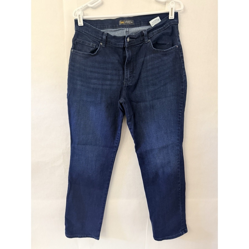 Lee Women's Relaxed Fit Straight Leg Denim Jeans Blue, Mid-Rise, Size 14